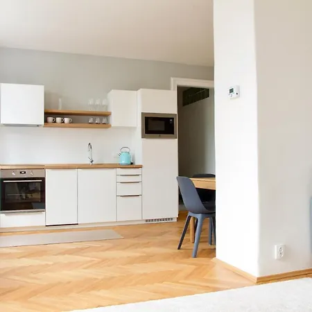 Apartman Vladimir Podebradska 1279 Карловы Вары